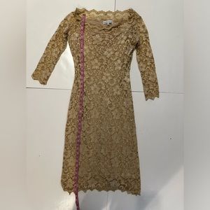 White House Black Market Size Medium